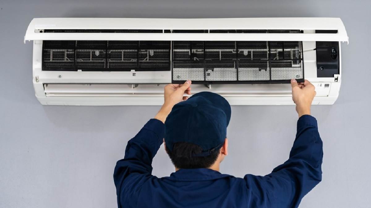 Daikin 1.5 Ton 3 star Inverter AC 2026