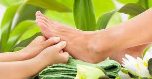 Paada Abhyanga: Relaxing Foot Massage