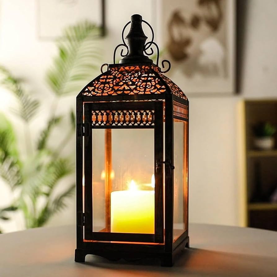 Decorative lantern installation