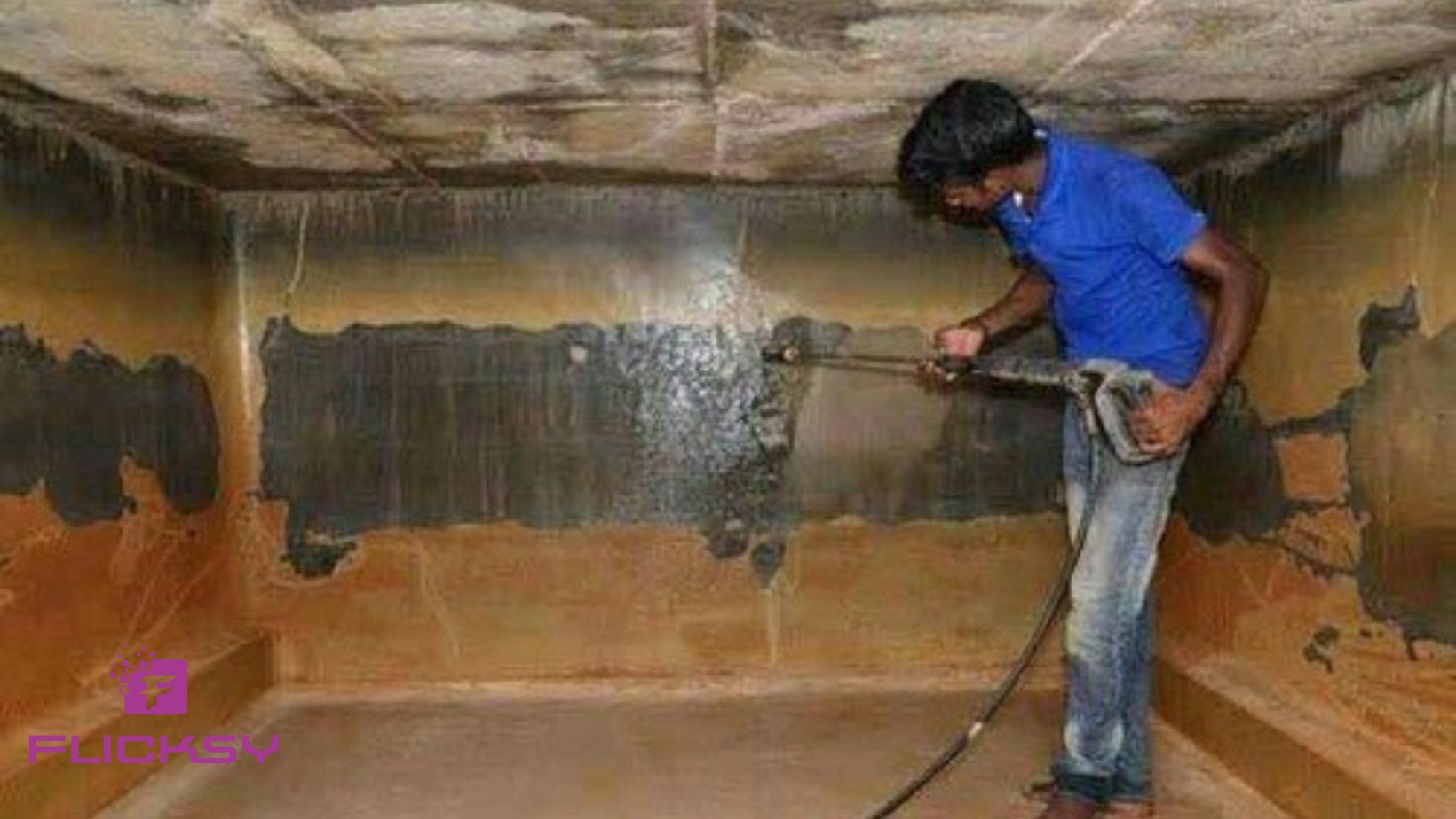 Underground tank cleaning (5000L - 8000L)