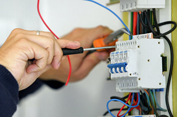 Double-pole MCB installation